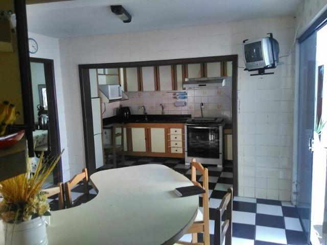 Casa em Itapuã com 4/4 e 476m² no Cond. Recanto de Itapuã - Foto 15