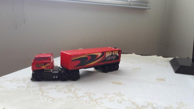 Caminhão infantil hot wheels med-evil racing - Foto 2