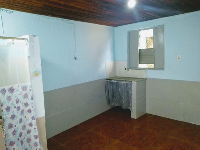 Alugo quarto com banheiro em vila em Anchieta sem depósito