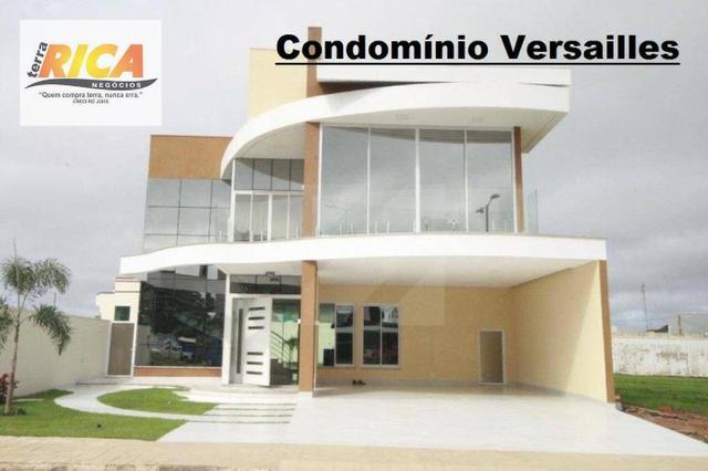 Casa com 5 suítes à venda no Condomínio Versailles