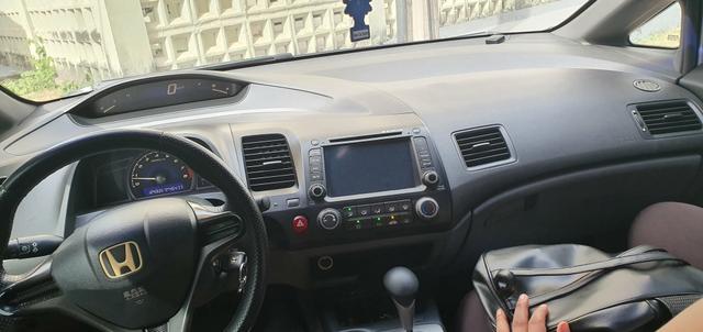 Vendo lindo civic branco, o mais novo da cidade - Foto 4