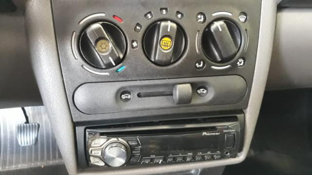 CHEVROLET CLASSIC LS 1.0 VHC FLEXPOWER 4P 2013 - Foto 9