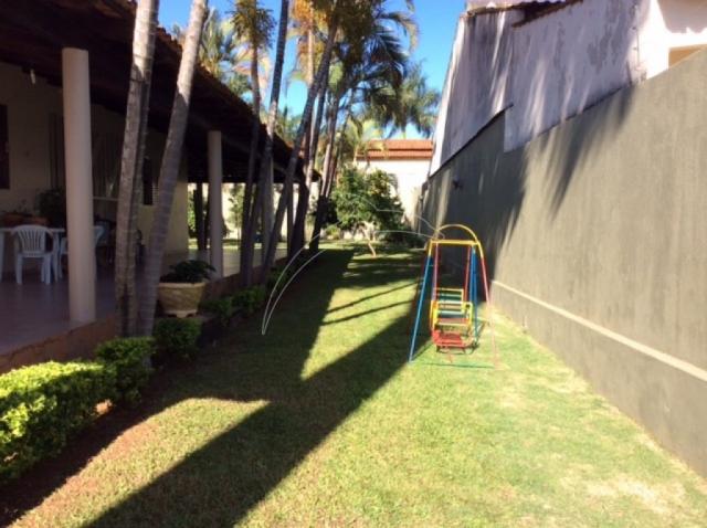 Rua 10 casa em lote de 800m² - Foto 2