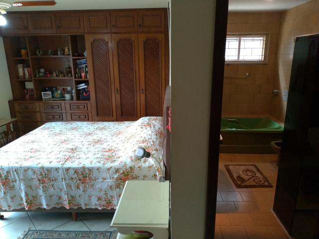 Casa para loção de Temporada no Centro de Balneário Piçarras 50 metros do Mar - Foto 10