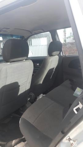 Vendo ou troco o carro está em perfeito estado de funcionamento(muito bom) - Foto 4