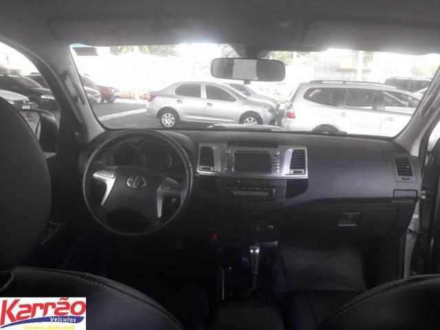 Toyota Hilux CD 4X4 SRV - Foto 8