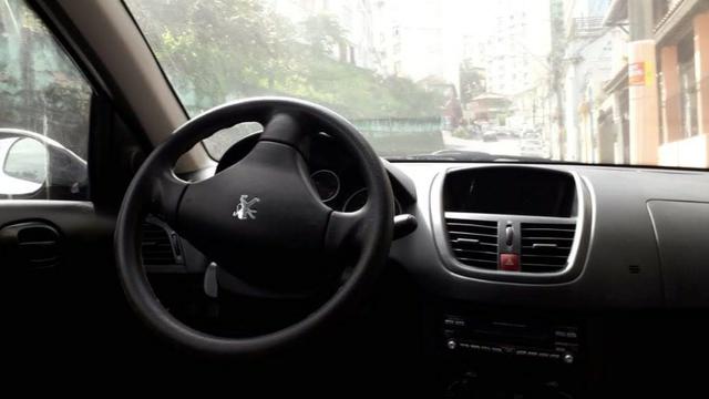 Peugeot Sedan 207