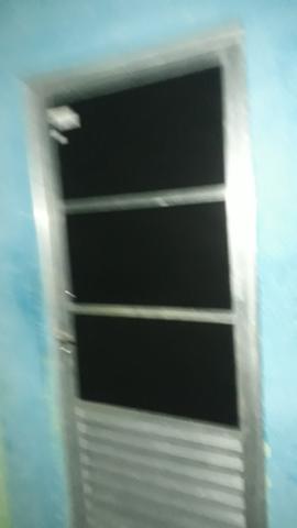 ALUGA-SE Casa com 01 quartos 350.00 Cabula - Foto 2