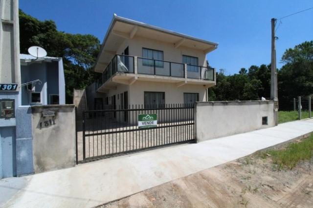 1261 Sobrado em Alvenaria no Bairro Costeira, localização tranquila - Foto 2