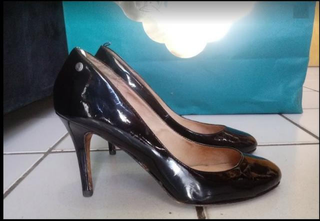 Scarpin da Diesel em verniz (importado)/ Tamanho: 37