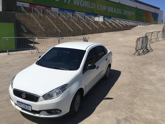 !! Oportunidade!! Grand Siena 2018 - 14mil km - com GNV - Foto 2
