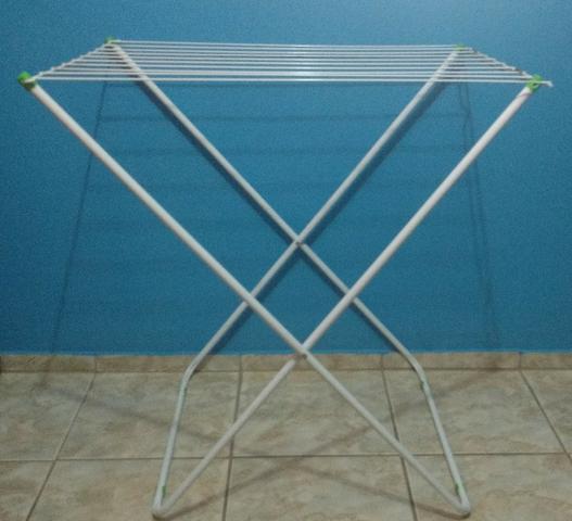 Varal de Roupas Dobrável
