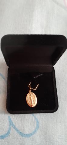 Pingente em Ouro 18