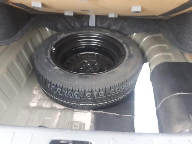 Versa SL 1.6 Único Dono - Foto 12