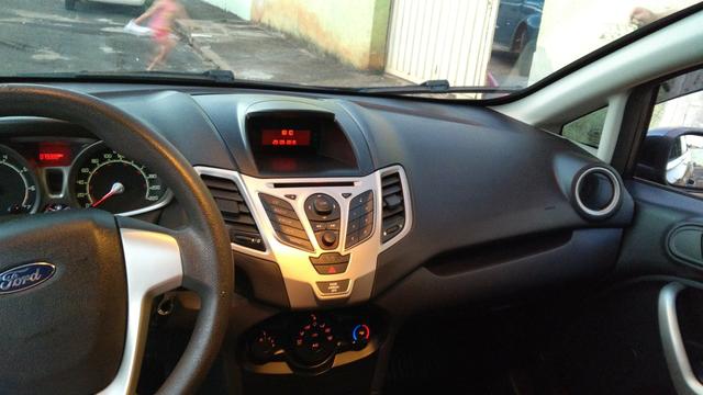 Vendo troco New Fiesta 2011 - Foto 9