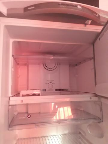 Vende-se Geladeira e Fogão - Foto 2