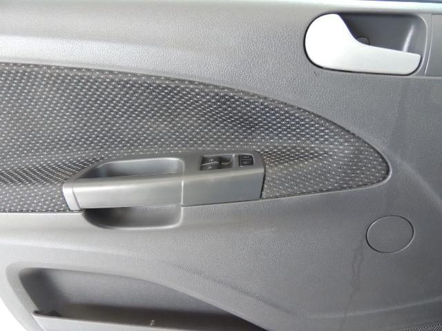 Volkswagen Voyage City 2015 - 1.6 - leia todo anuncio !! - Foto 14