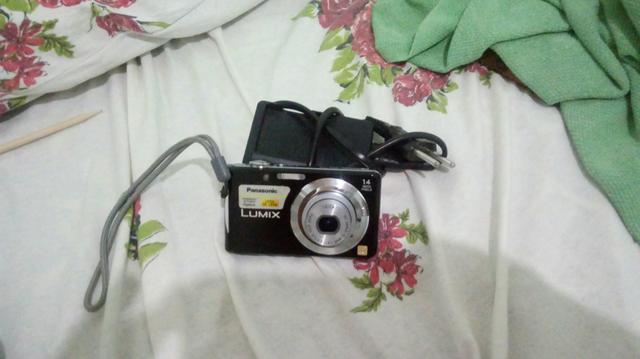 Vendo ou troco por um celular Samsung 4 em perfeitos estado