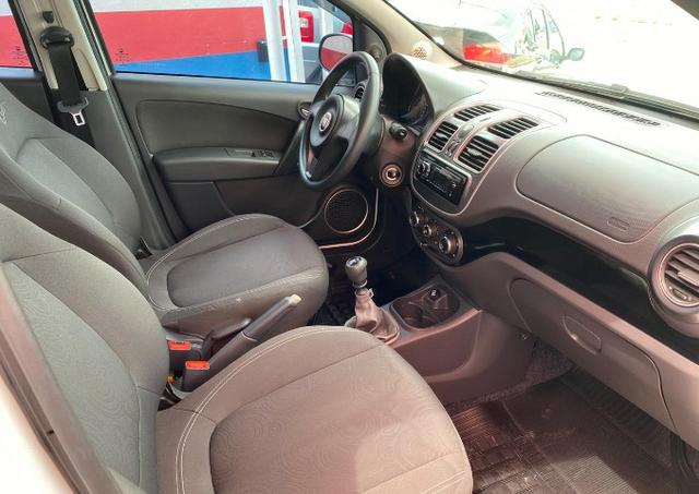 Fiat Grand Siena 1.4 Attractive 2017 - Foto 9