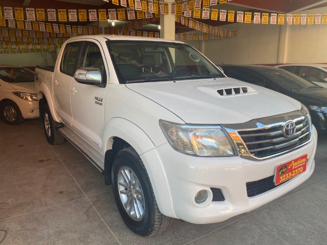 Hilux Srv AUT 3.0 4x4 2012/12 - Foto 3