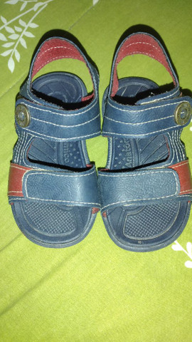 sandalia tenis infantil