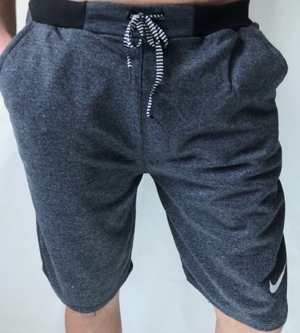 Bermuda moletom masculina