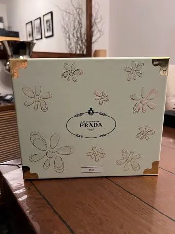 Caixa material rígido Prada parfums antiga colecionadores - Foto 3