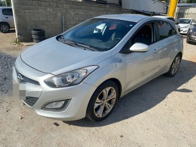 Carros na Web, Hyundai i30 1.6 2013