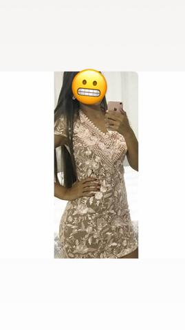 Vestido de festa com renda