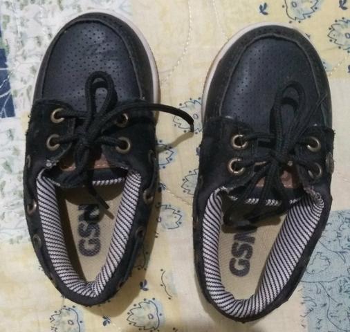 Sapato preto menino tamanho 21