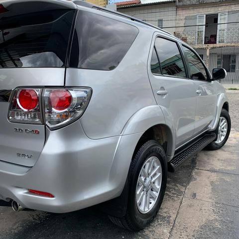 Hilux SW4 Diesel 7 lugares 4x4 Automática - Foto 5