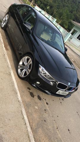 BMW 320i Diferenciada