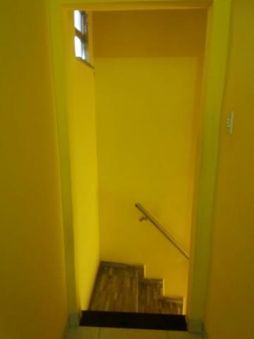 Vende - se um prédio composto por 5 casas - Foto 7