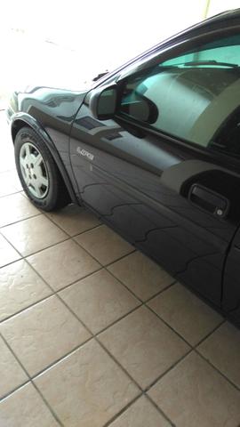Corsa Classic Sedã 1.0 Flex, em ótimo estado de conservação - Foto 3