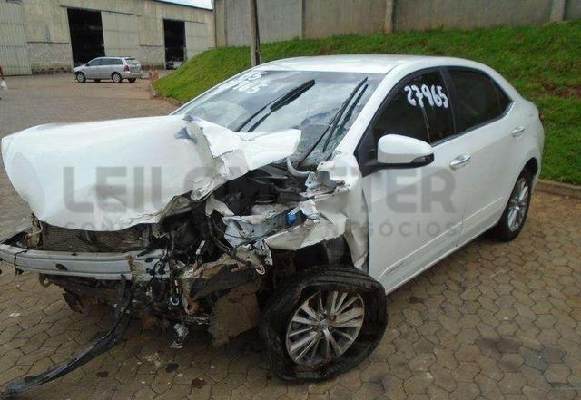 Compramos carros batidos e abandonados