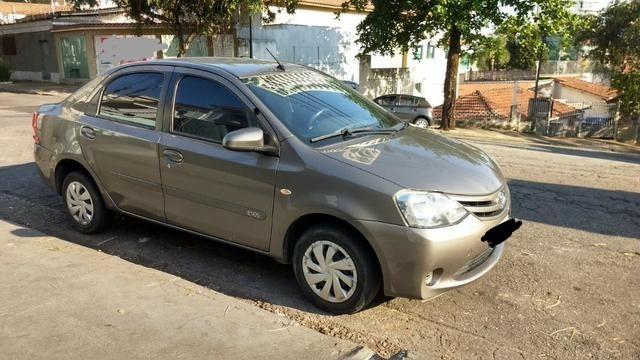 Toyota etios xs 1.5 flex 16v 5p mec. 16/17 completo - Foto 3