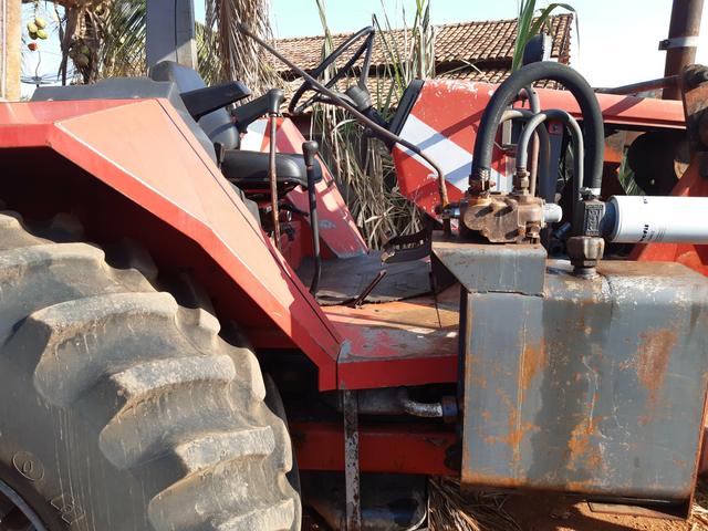 Trator Massey Ferguson MF650 Ano 1994 Com lâmina Tatu - Foto 4