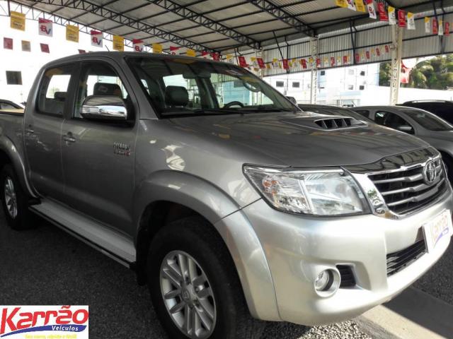 Toyota Hilux CD 4X4 SRV - Foto 3