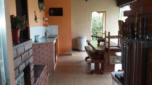 No Caputera - Chácara 2040 m² - toda murada- ótima casa - IPTU em dia - Foto 3
