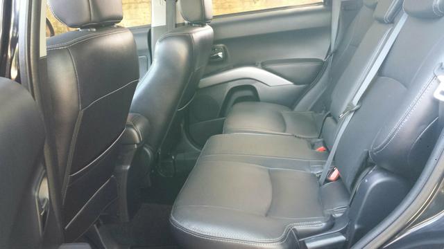 Outlander 3.0 gt 2011 - Foto 13