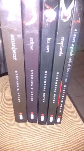 Coleção Completa Muito Nova do Crepúsculo! - Foto 6