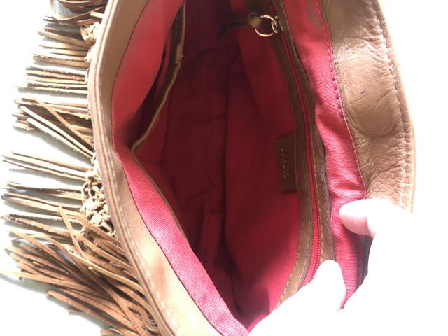 Bolsa couro Schultz co franjas - Foto 5