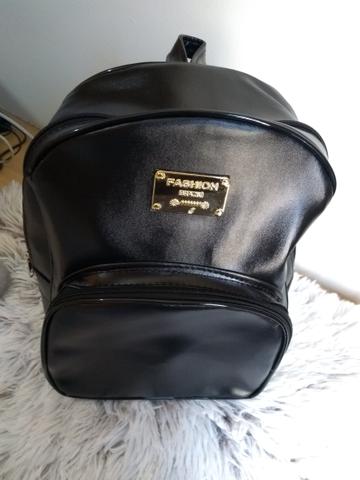 Mochilas só 35,00