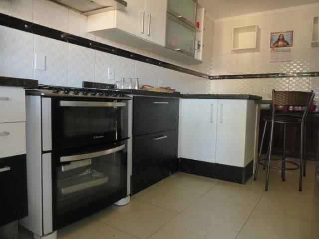 Casa com quatro quartos, duas suites, na laje. Esquina - Foto 5