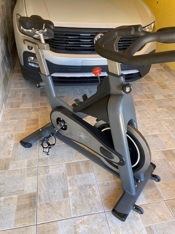 reebok tomahawk spin bike