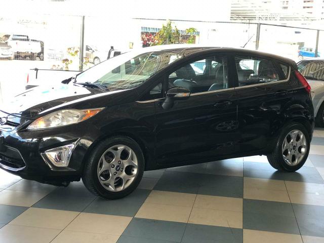 Fiesta 1.6 se hatch flex 2013 único dono pneus novos super conservado