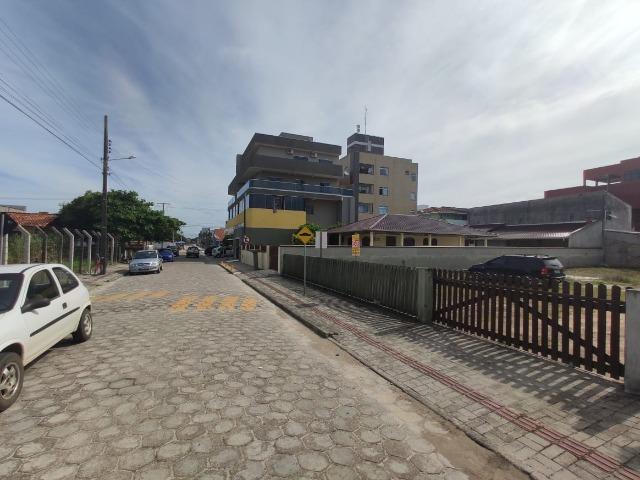 Terreno de 450 m² do lado da Avenida principal em Itapoá SC, pronto para construir - Foto 16