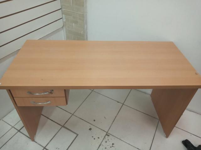 Mesa escritório