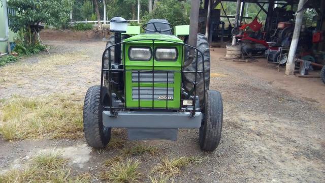 Agrale 4200 com grade frontal "macaco"