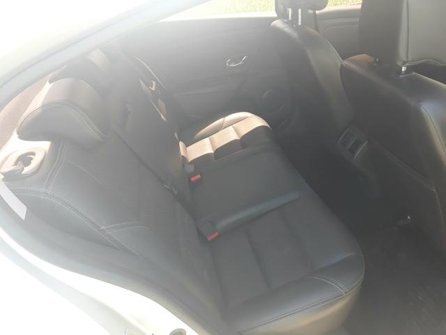 Renault Fluence Dynamique 2013 CVT, teto solar - Particular - Foto 16